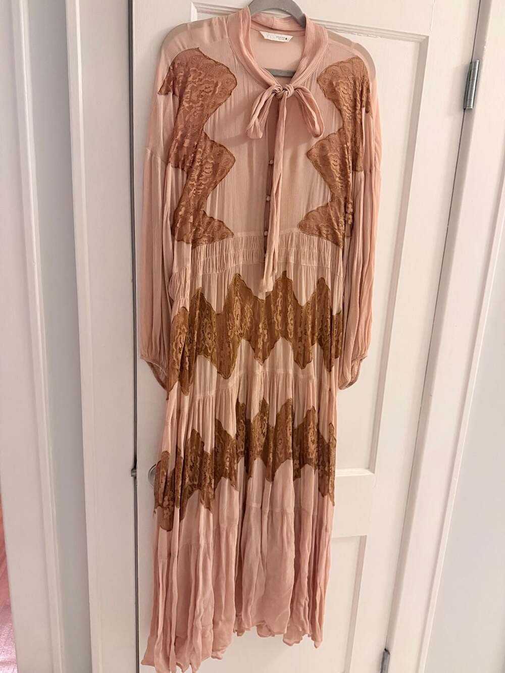Zara - Picture 2 of 5